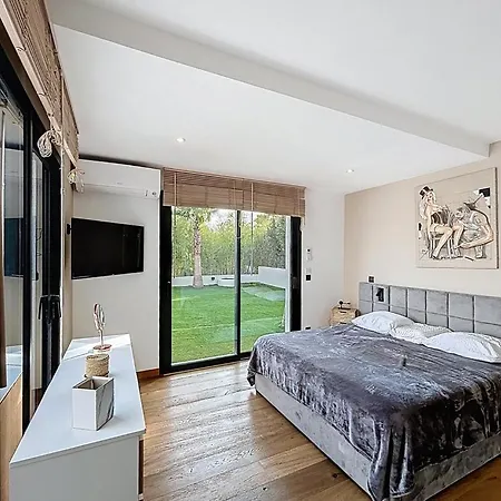 Maison De Prestige A *